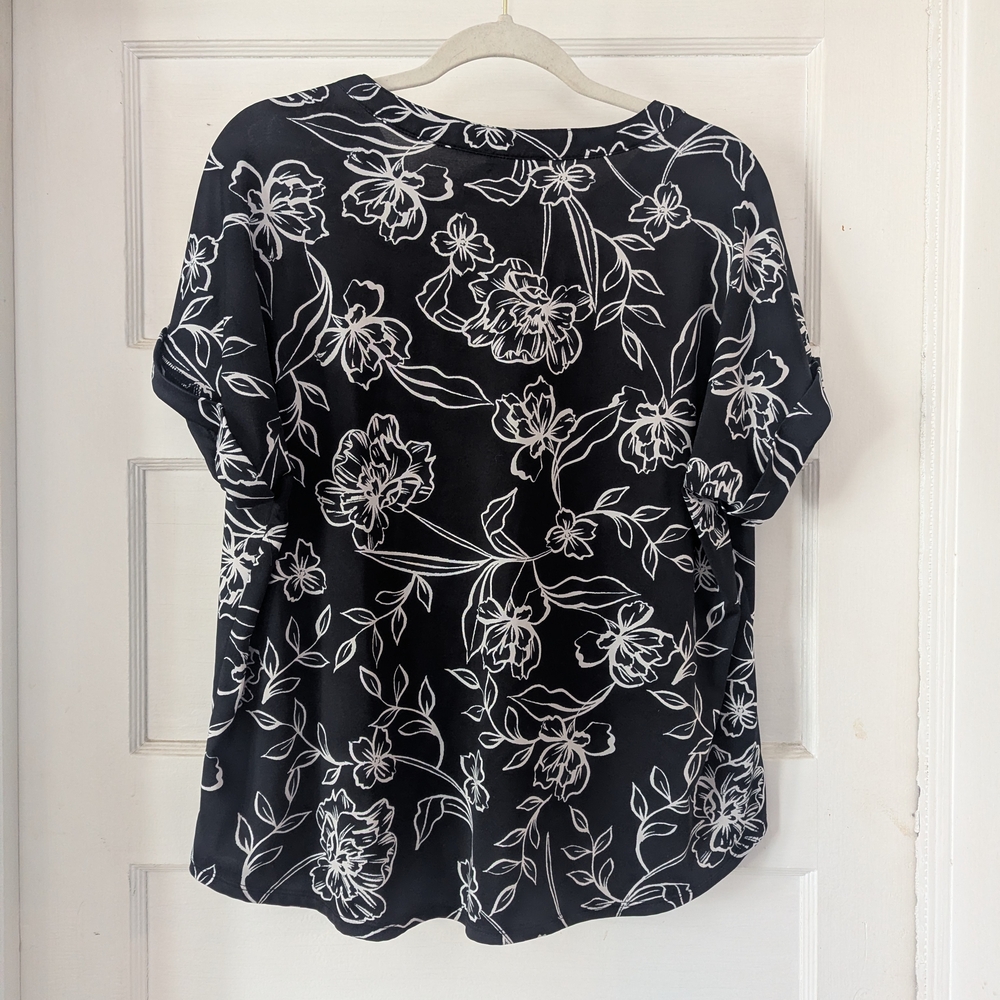 Black Floral Women Top - Picture 4 of 4